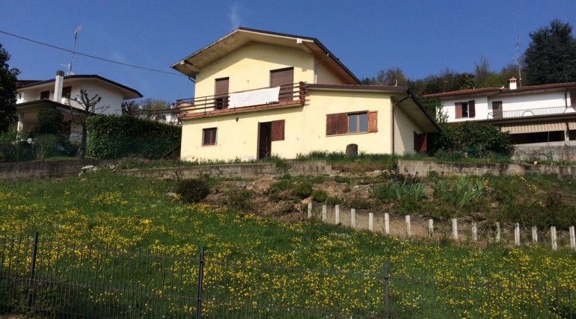 Villa singola zona panoramica Capriolo